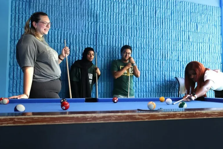 Corner Pocket Billiards