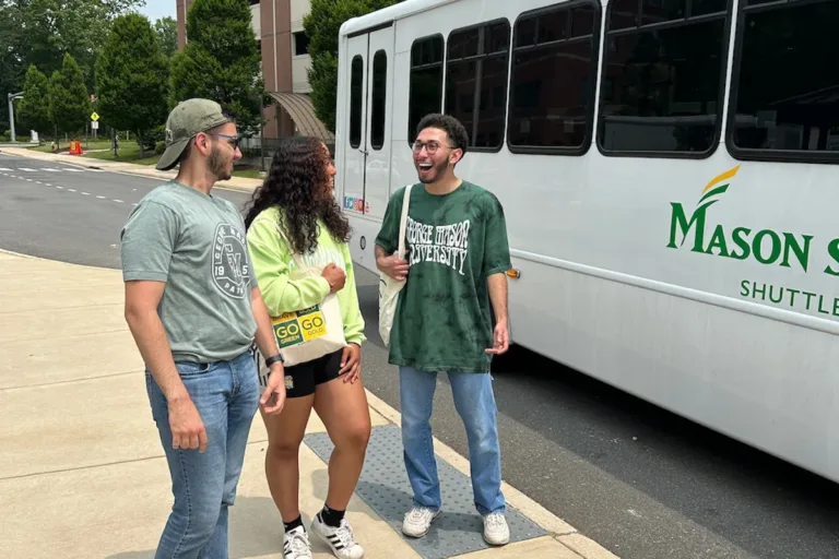Influencer-Bus